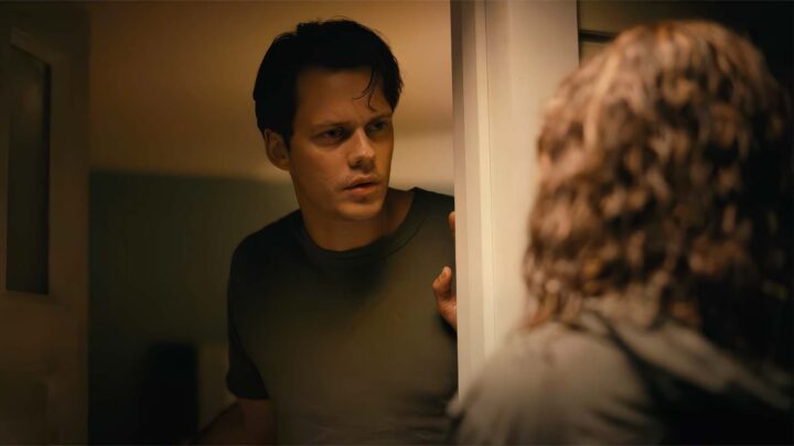 Bill Skarsgård e Georgina Campbell in Barbarian